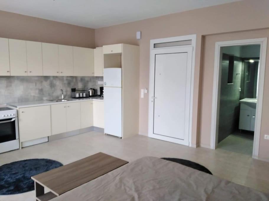 איתאה Brand New Spacious Studio מראה חיצוני תמונה